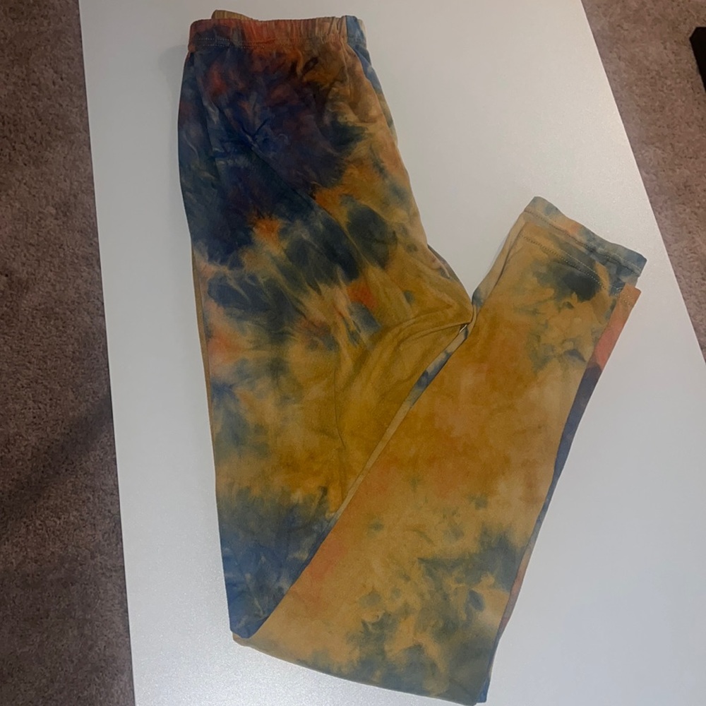 Tie dye leggings 🧡 never worn - Picture 2 of 6